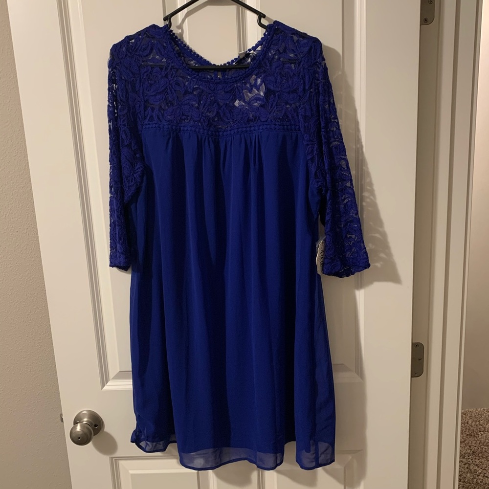 NWT royal blue shift dress with lace sleeves